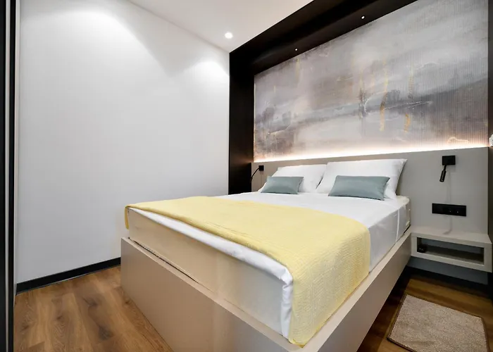 Crowonder & Oaza With Heated Swimming Pool And Sauna 4*
