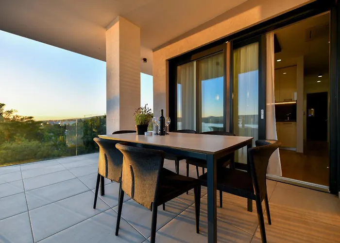 Crowonder & Oaza With Heated Swimming Pool And Sauna Appart hôtel