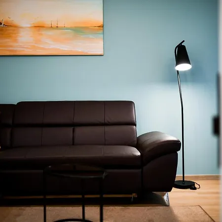 Crowonder & Oaza With Heated Swimming Pool And Sauna 公寓式酒店