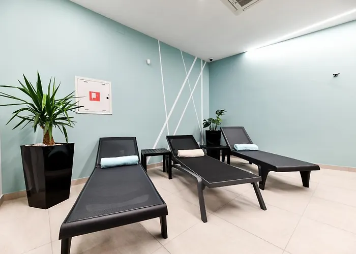 Aparthotel Crowonder & Oaza With Heated Swimming Pool And Sauna